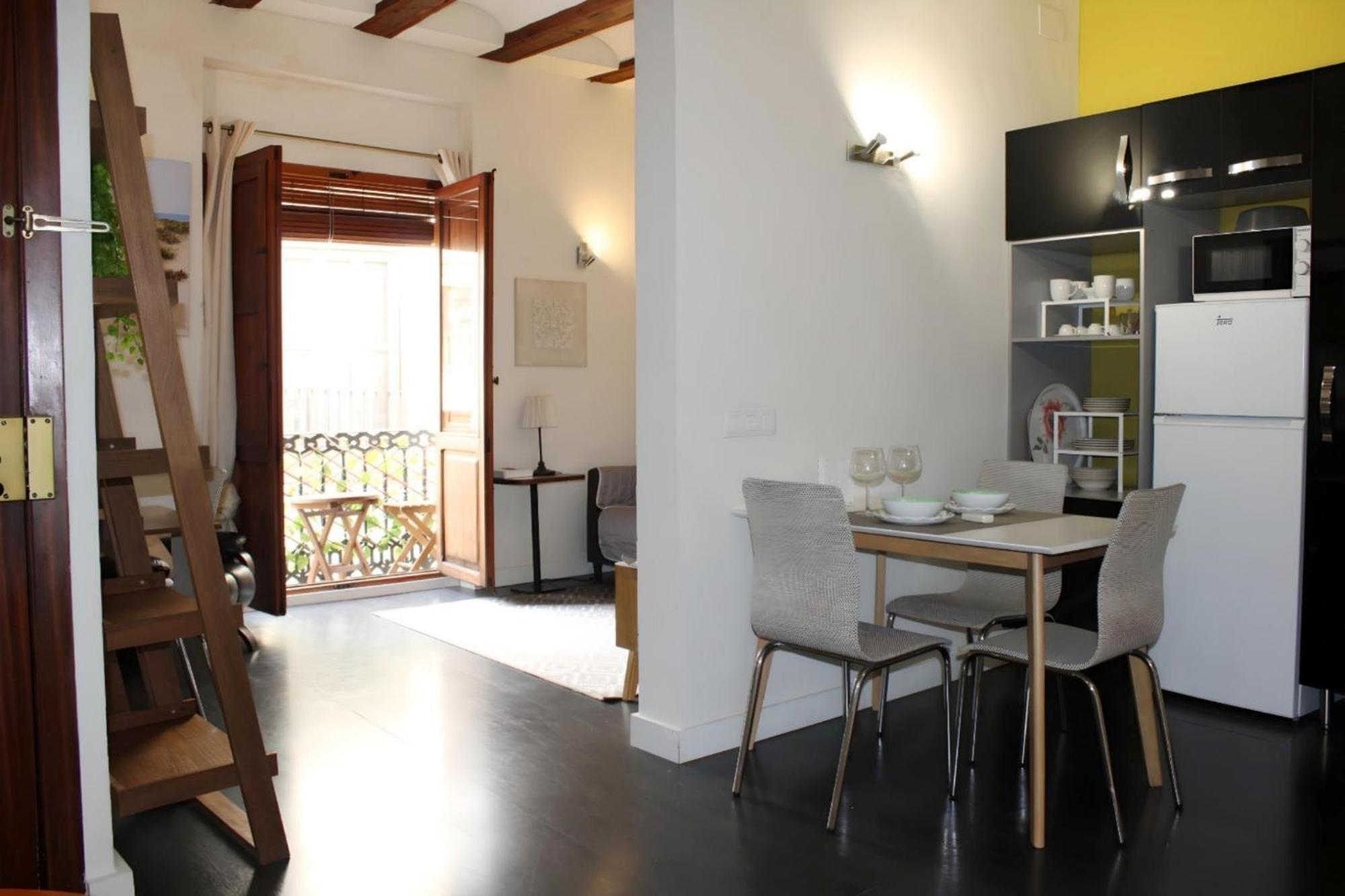 Apartamento Reformado Cerca De La Plaza Redonda バレンシア エクステリア 写真