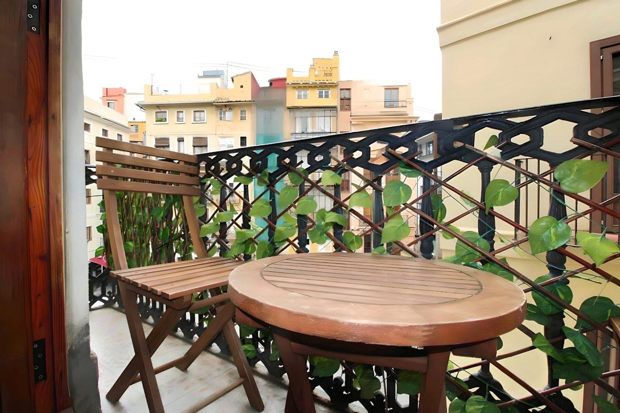 Apartamento Reformado Cerca De La Plaza Redonda バレンシア エクステリア 写真